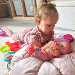WOOPIE ROYAL Babysitter Doll Set with Accessories 19 pcs.