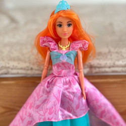 WOOPIE ROYAL Lili Princess Doll with Accessories – The Perfect Gift for a Little Princess