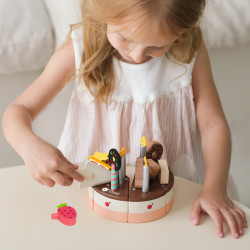 CLASSIC WORLD Wooden Birthday Cake for Cutting 19 pcs.