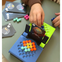 WOOPIE IQ Logic Game Strategic Brain Training "Head to Head" Timed Pattern Solving